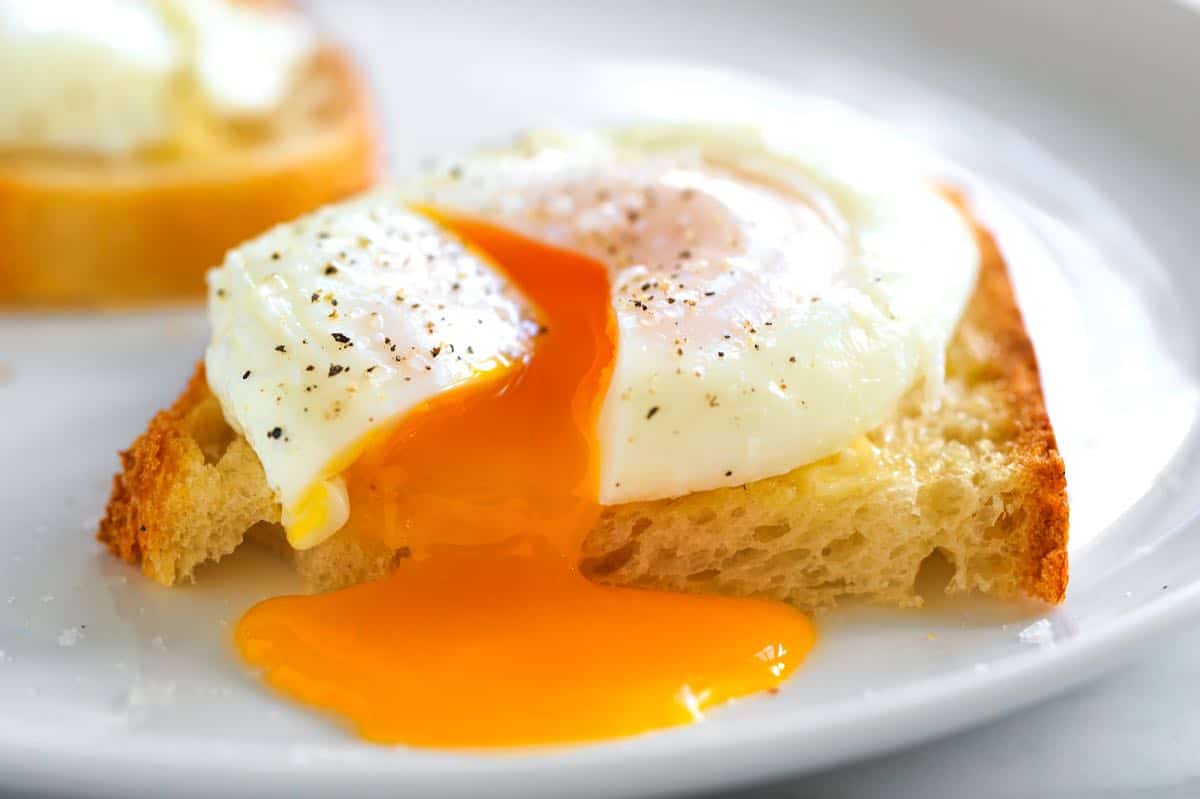 Easy Poached Eggs Video