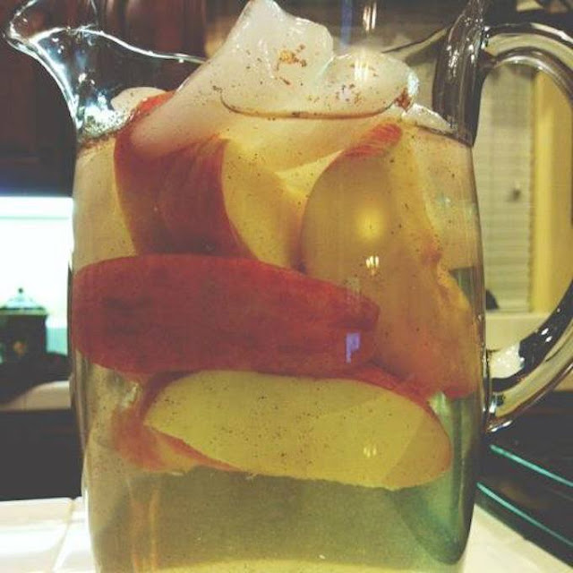 Apples Cinnamon and Water – Cleanse Recipe