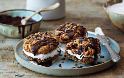 Chocolate Oatmeal Moon Pies Recipe