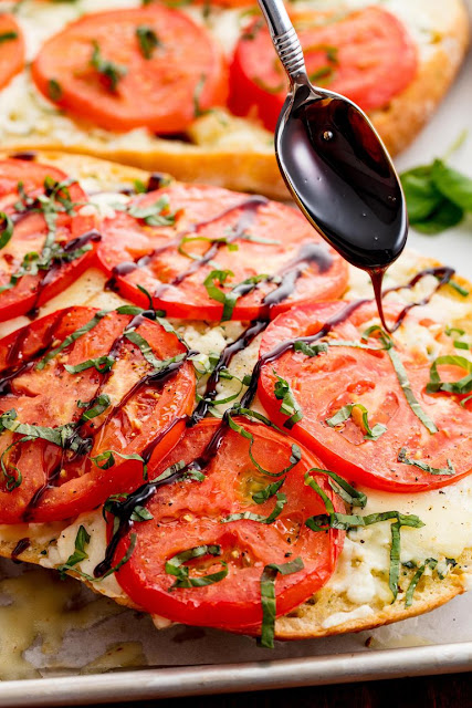 Caprese Garlic Bread Recipe