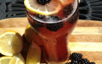 Make a Blackberry Lemonade Shandy Recipe