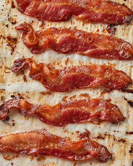 ChemMatters Infographic: Why Bacon Smells So Good