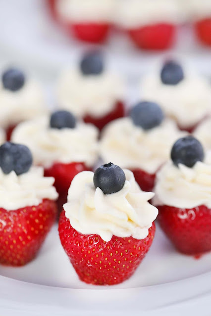 Easy Patriotic Cheesecake Strawberries Recipe