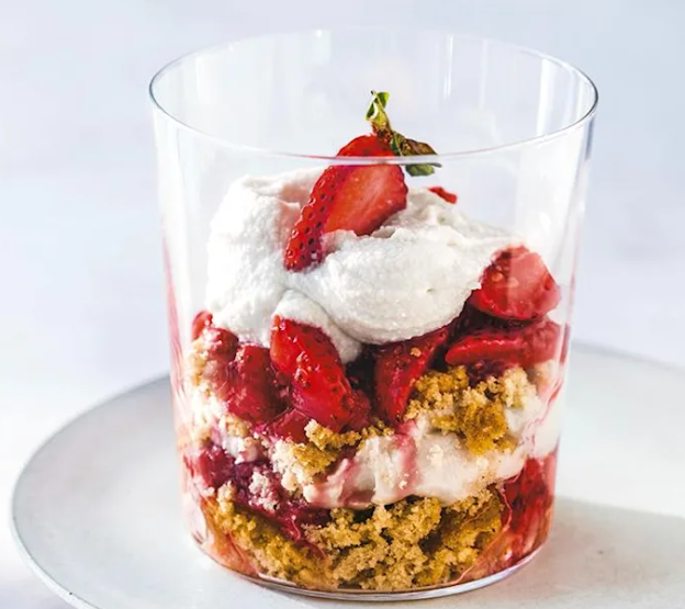 Vegan Strawberry Shortcake in a Jar Recipe