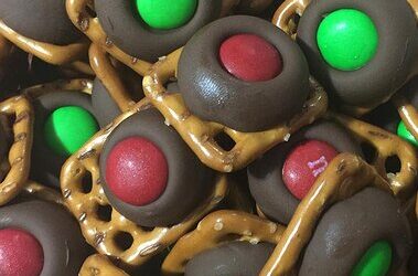 Chocolate Pretzel Squares Recipe