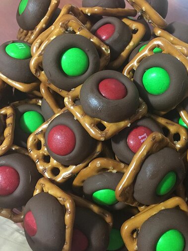 Chocolate Pretzel Squares Recipe