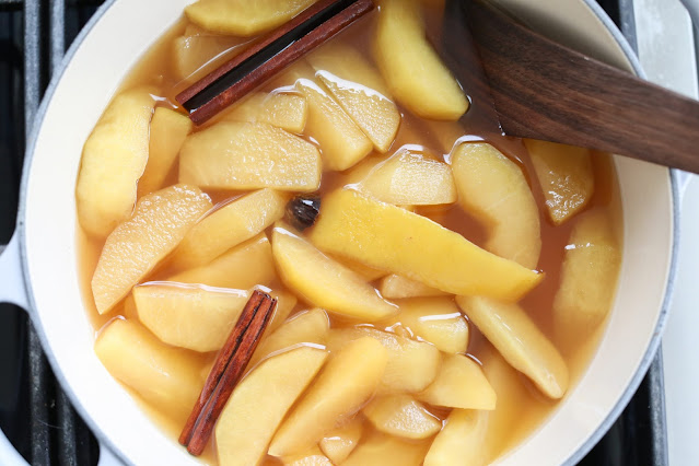 Stewed Apples Recipe – A Great Autumn Treat