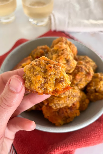 Retro 3-Ingredient Sausage Balls Appetizer Recipe