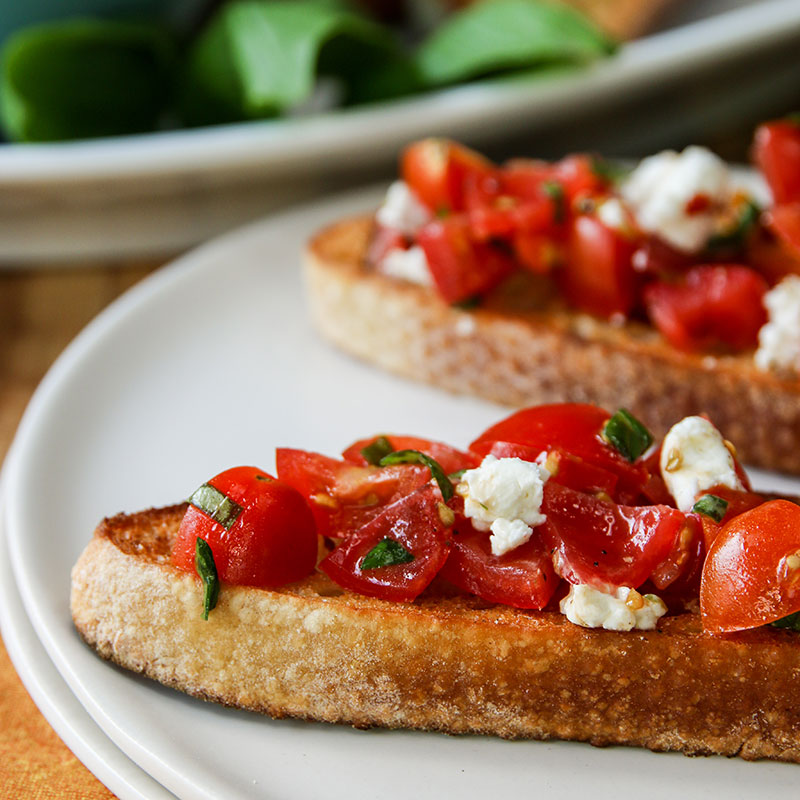 Fresh Herbs and Tomato Crostini Recipe